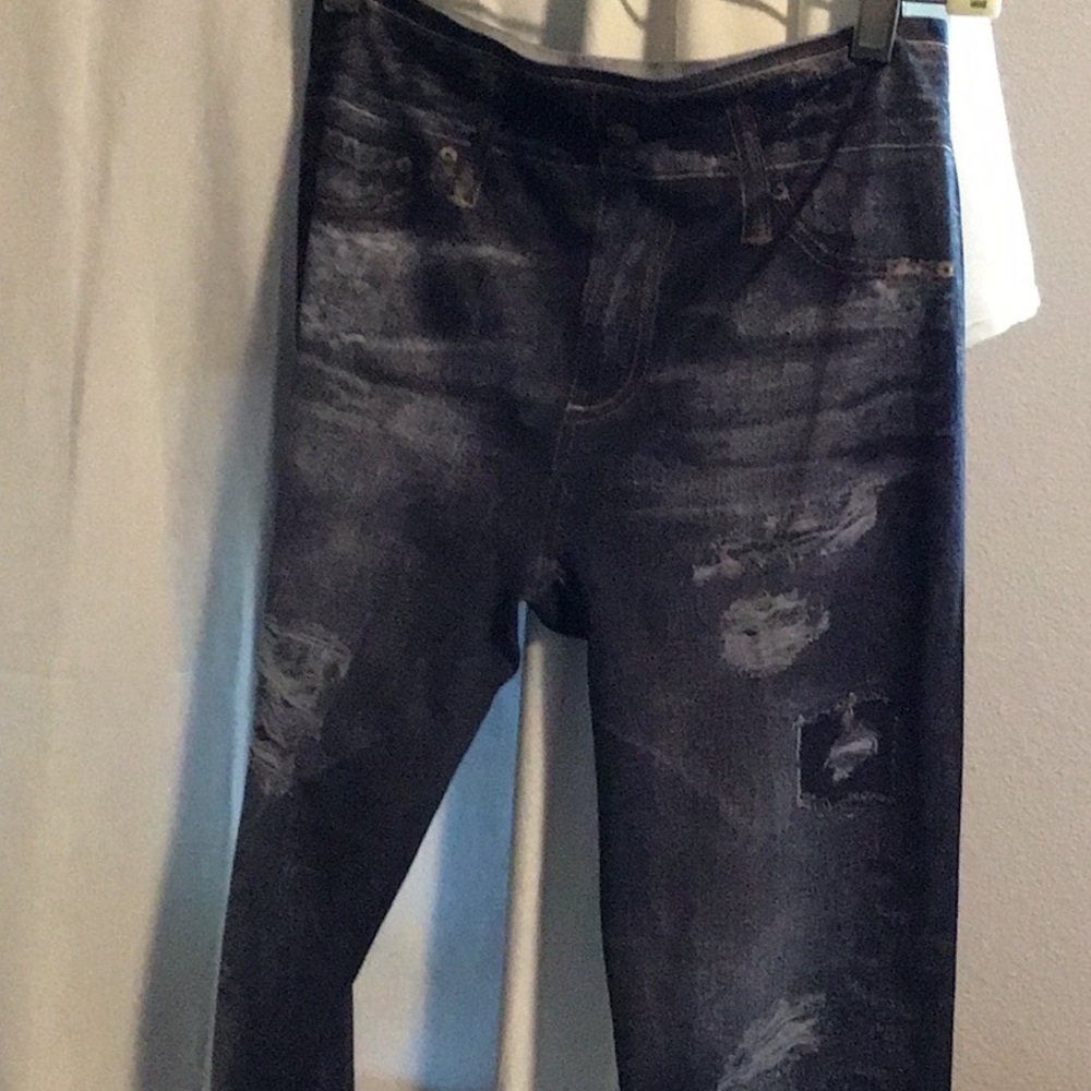 Black Skinny Jeans - Classic Tapered Fit